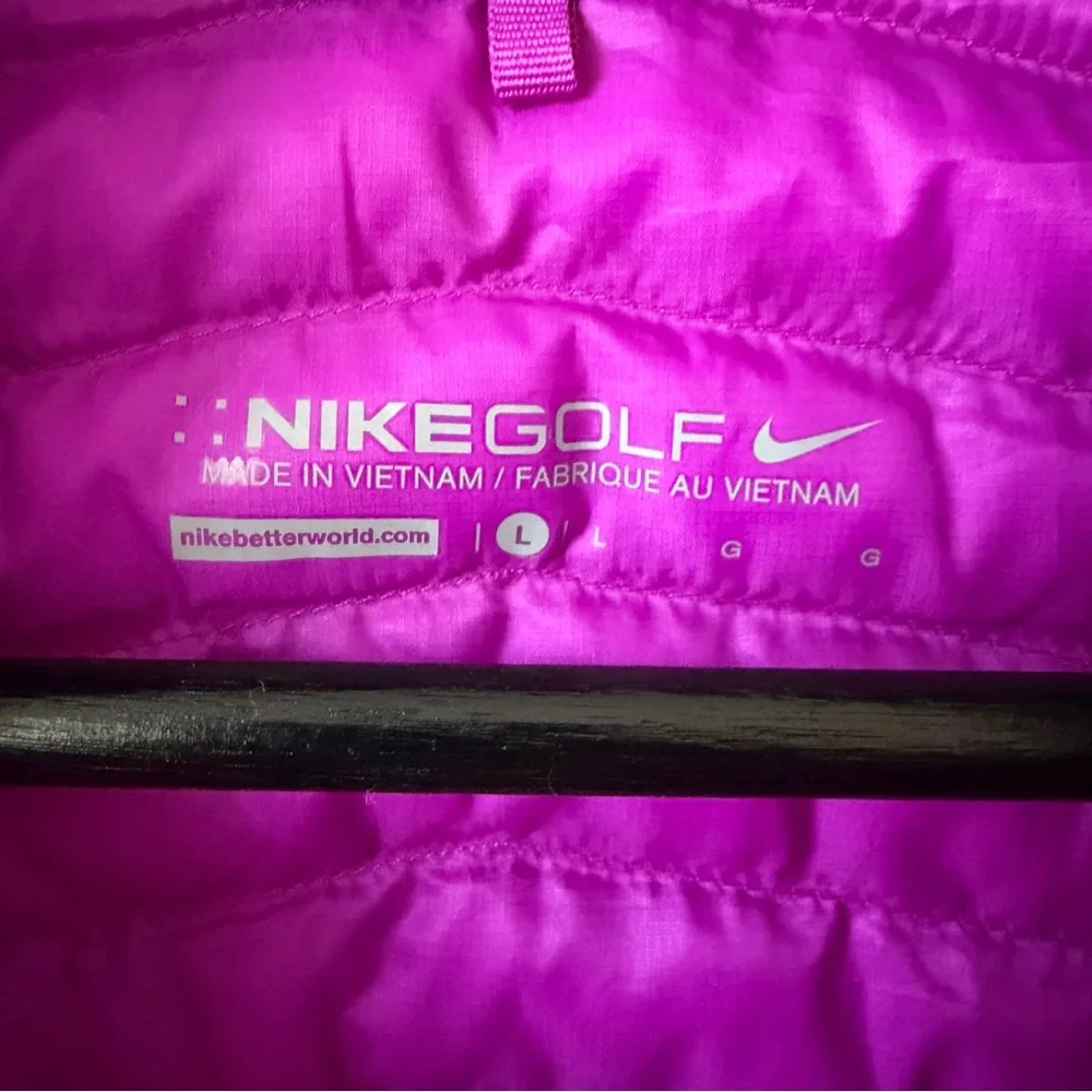 Nike AeroLoft Fushia Golf Vest Women’s Size L - Picture 9 of 10